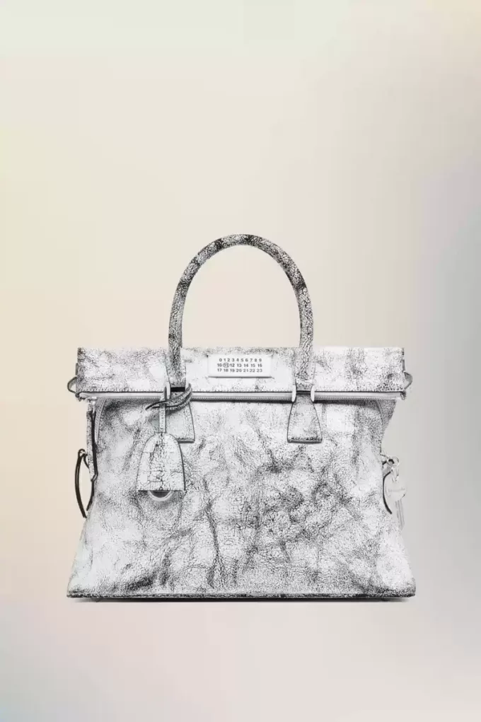 5AC amado hasta la muerte medio