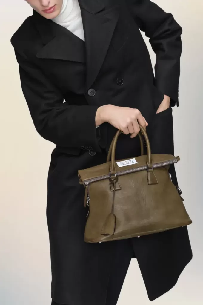 5AC amado hasta la muerte medio