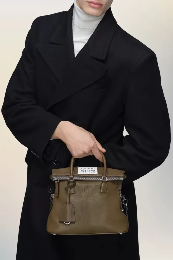 5AC amado hasta la muerte mini