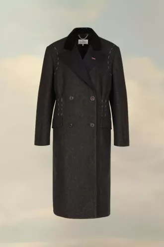 Abrigo cruzado en proceso de elaboración