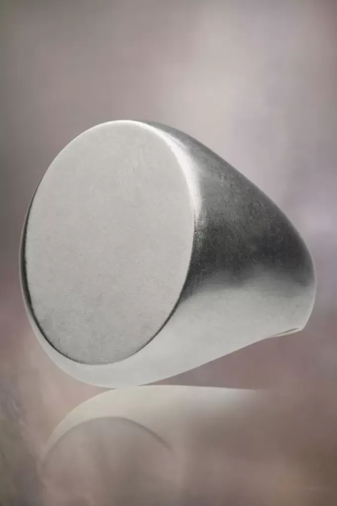 Anillo caballero ovalado de Maison Margiela