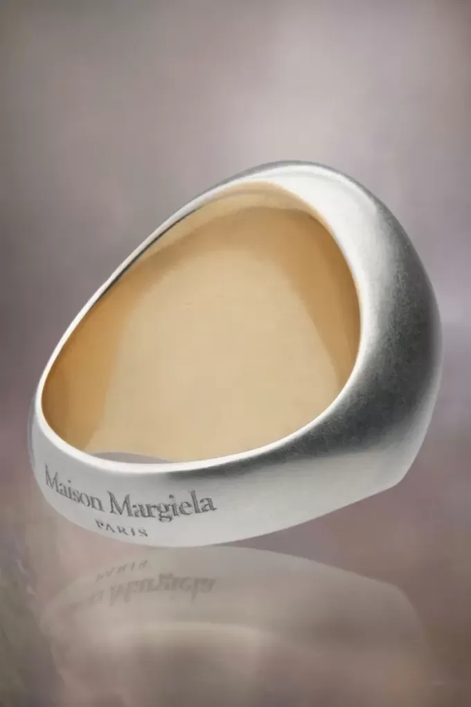 Anillo caballero ovalado de Maison Margiela