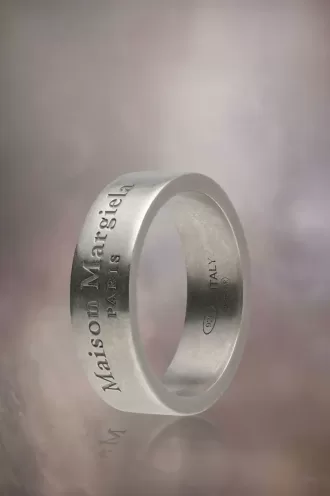 Anillo con el logotipo de Maison Margiela