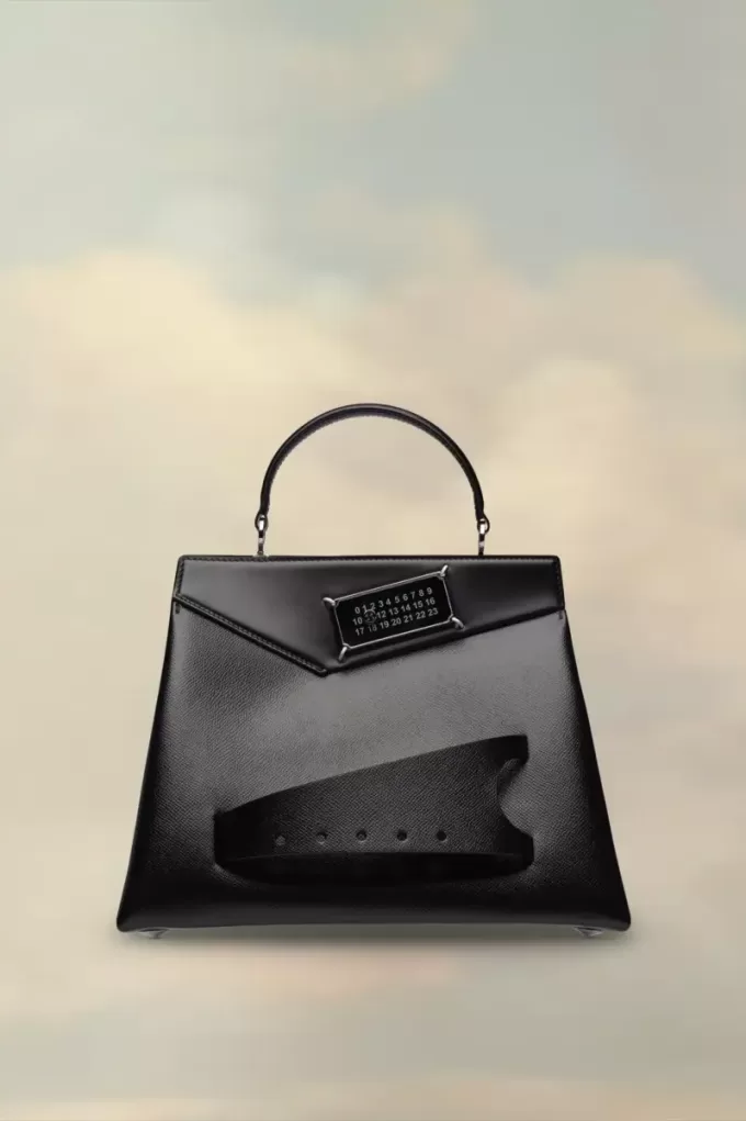 Bolso mediano arrebatado