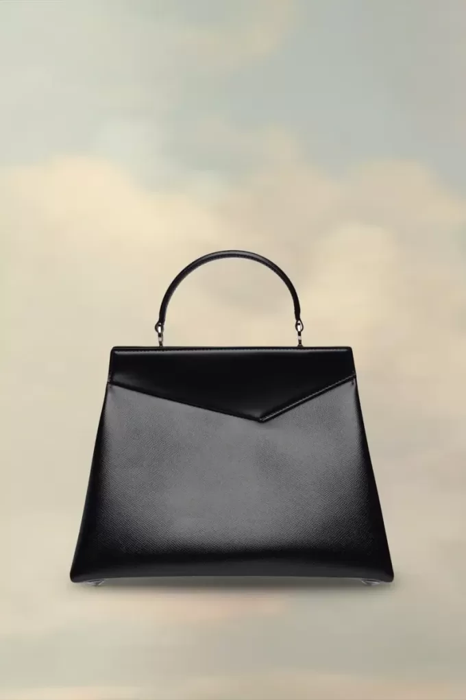 Bolso mediano arrebatado