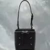 Bolso mini caja de Maison Margiela