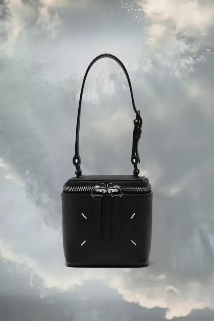 Bolso mini caja de Maison Margiela