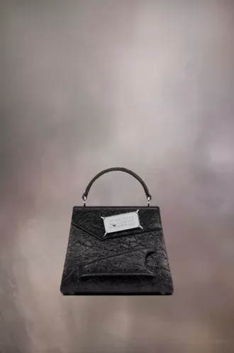 Bolso pequeño arrebatado