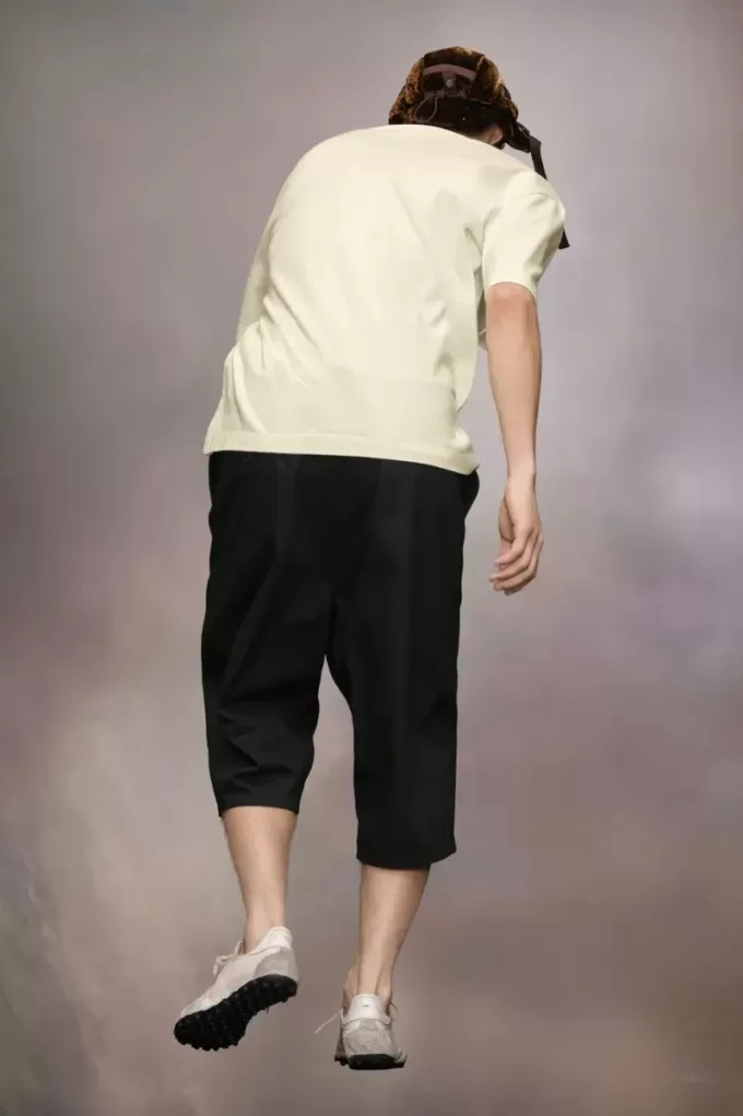 Camiseta con logotipo bordado Camiseta con logotipo bordado