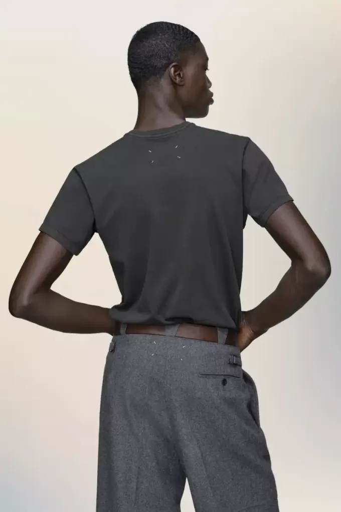 Camiseta con parche del logotipo de Maison Margiela Camiseta con parche del logotipo de Maison Margiela