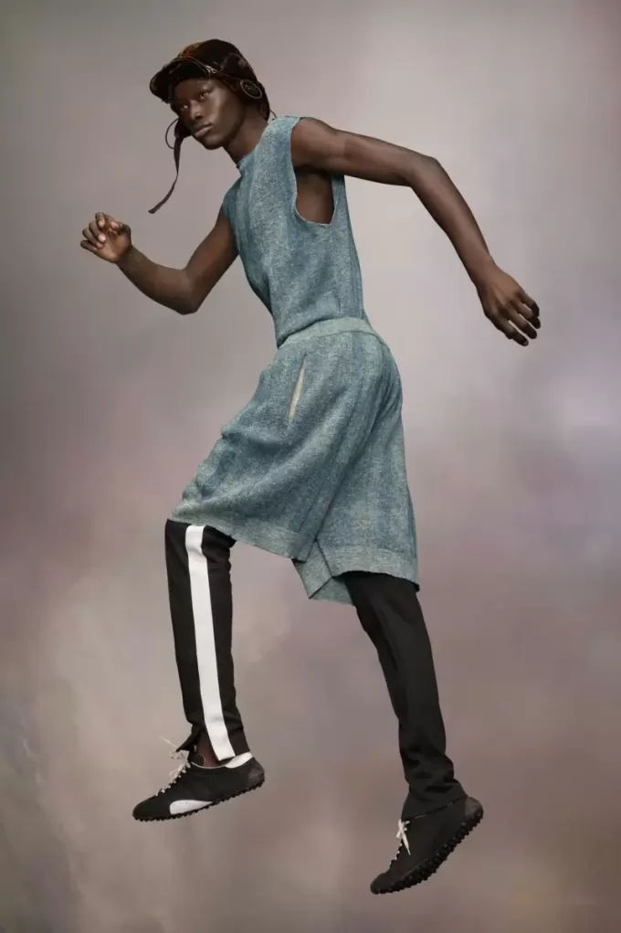 Camiseta de punto de verano con cuello halter Camiseta de punto de verano con cuello halter