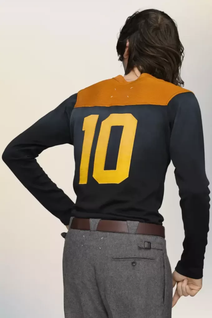 Camiseta universitaria de manga larga