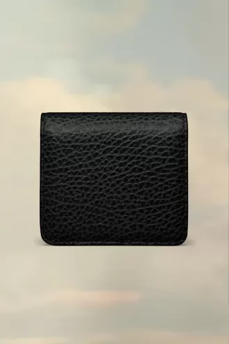 Cartera con cadena de cuatro puntadas