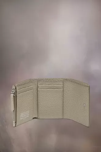 Cartera de cuatro puntadas