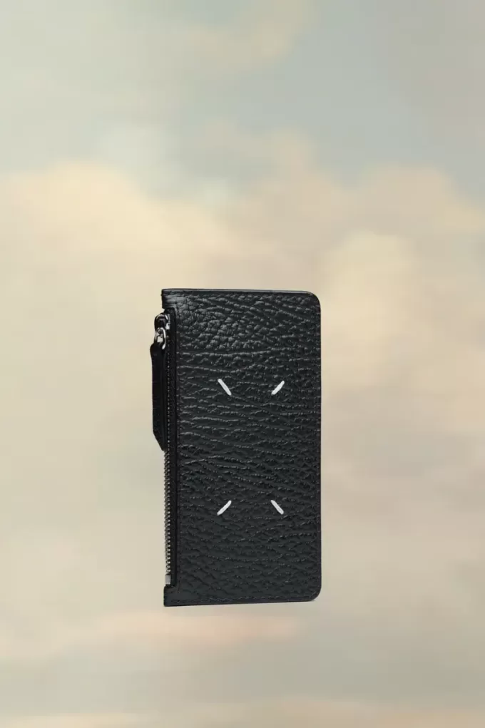 Cartera tarjetero con cuatro puntadas