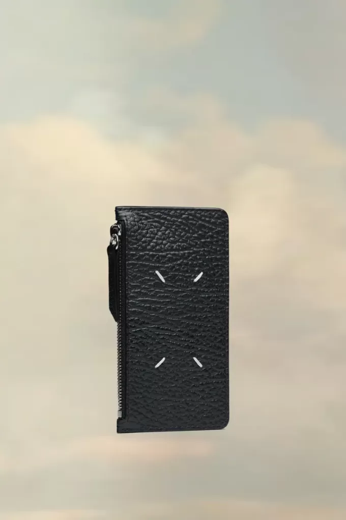 Cartera tarjetero con cuatro puntadas