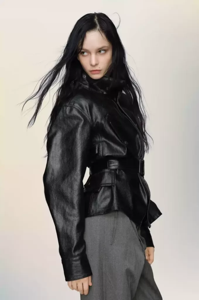 Chaqueta con cinturón de Maison Margiela