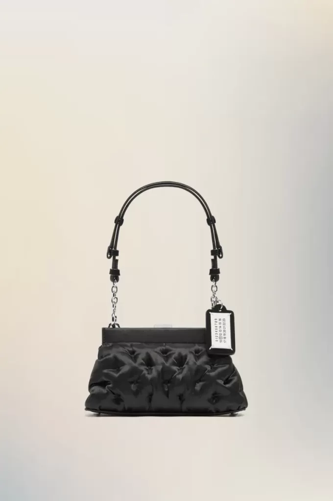 Clutch pequeño con bordado Glam Slam Clutch pequeño con bordado Glam Slam