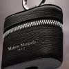 Funda para AirPod con logotipo de Maison Margiela Funda para AirPod con logotipo de Maison Margiela