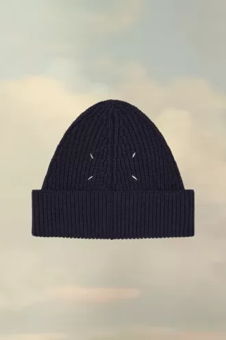 Gorro de cuatro puntadas