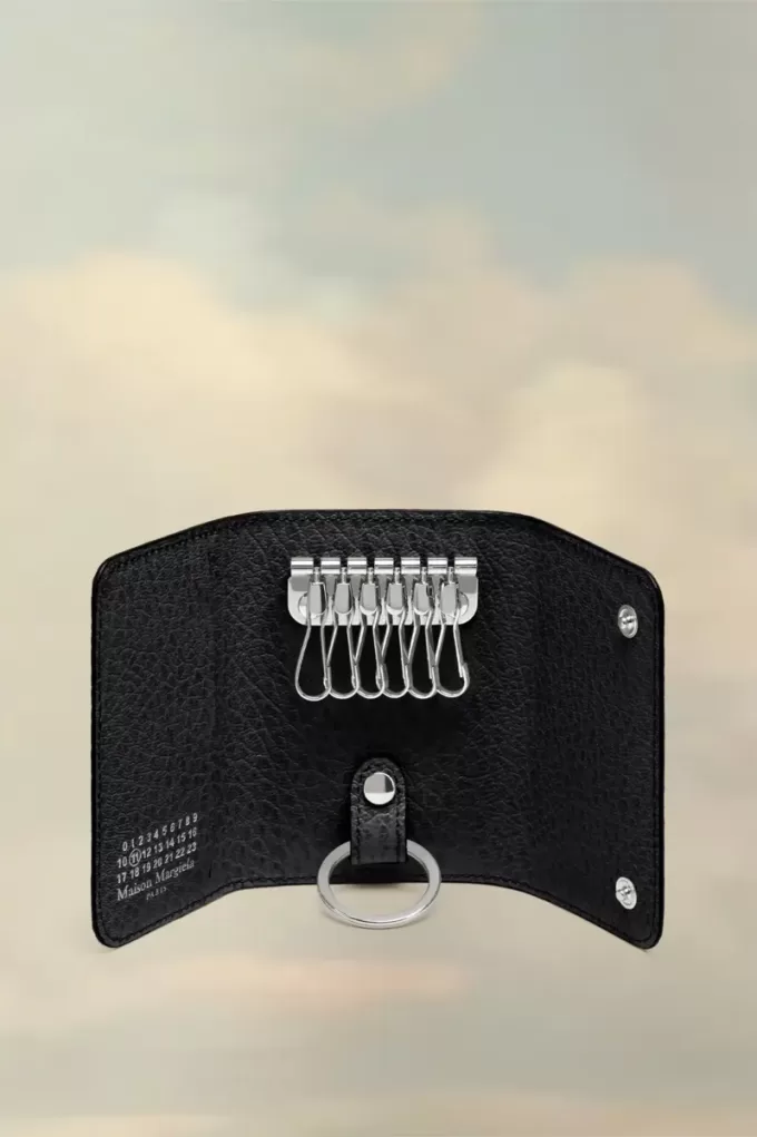 Llavero de cuatro puntadas