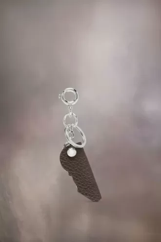 Llavero de cuero con logotipo