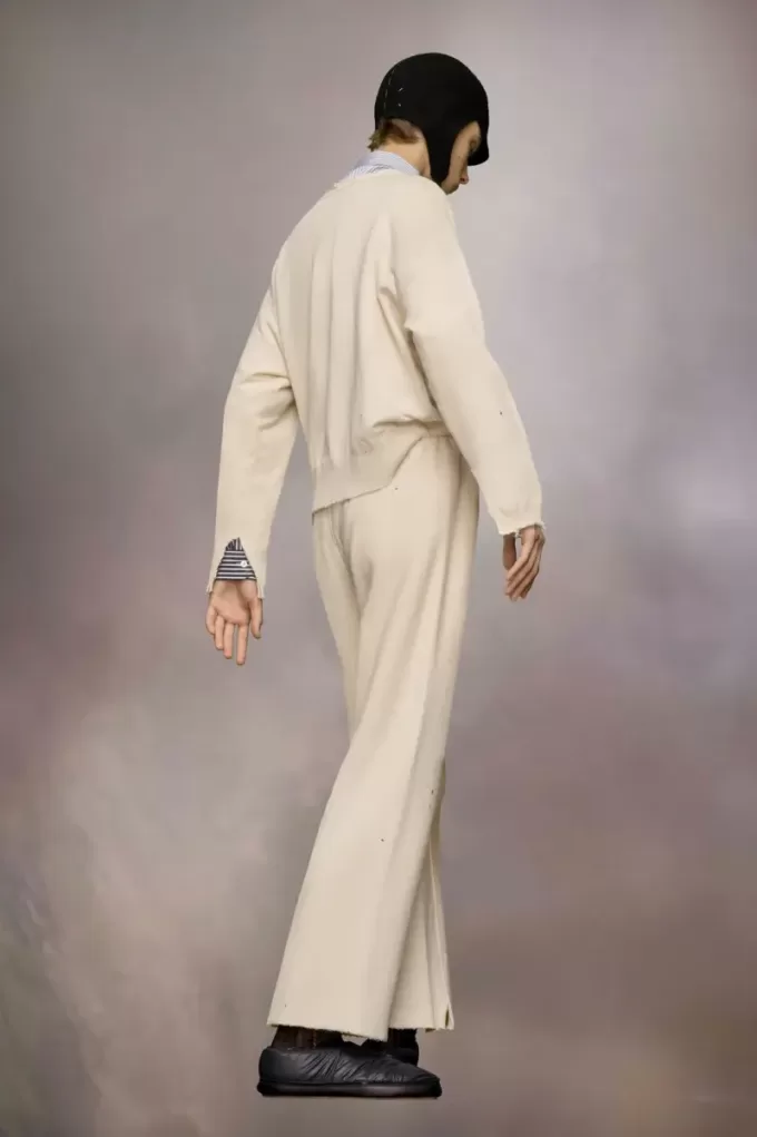 Pantalones de chándal con dobladillo recortado Pantalones de chándal con dobladillo recortado