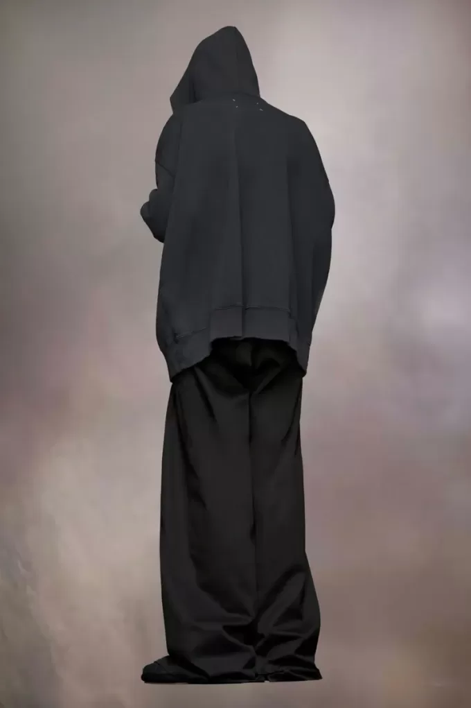 Sudadera con capucha y logotipo invertido Sudadera con capucha y logotipo invertido