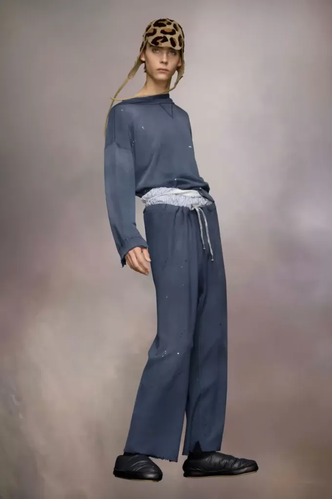 Sudadera con logotipo escrito a mano