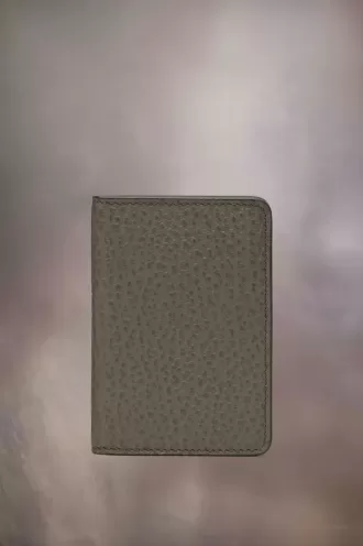 Tarjetero de cuatro puntadas