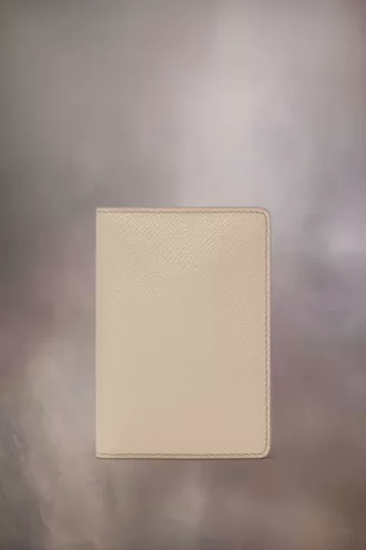 Tarjetero de cuatro puntadas