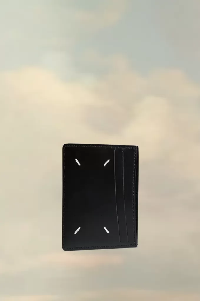 Tarjetero de cuatro puntadas