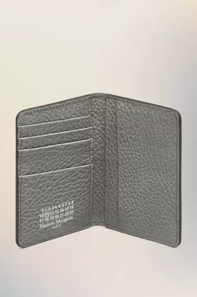 Tarjetero de cuatro puntadas