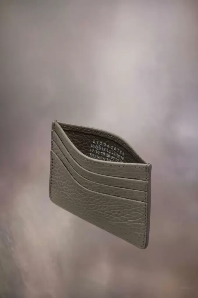 Tarjetero de cuatro puntadas