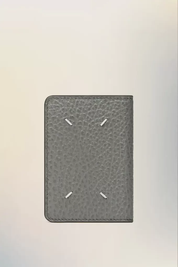 Tarjetero de cuatro puntadas