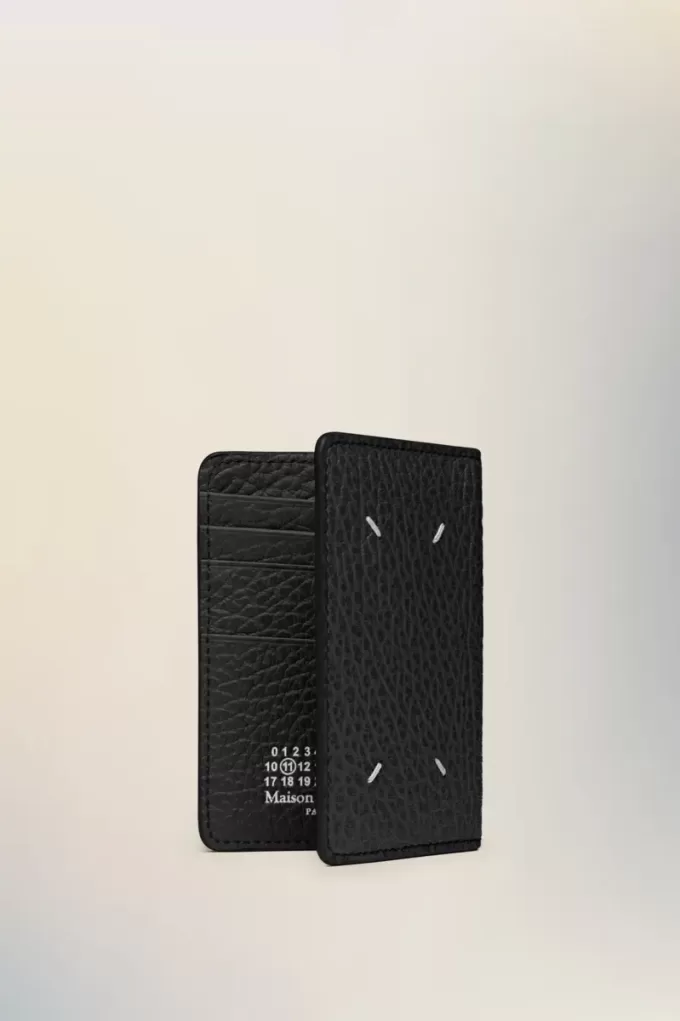 Tarjetero de cuatro puntadas