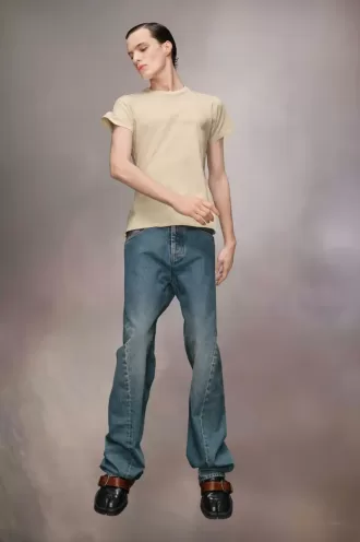 Vaqueros con costura diagonal de Maison Margiela