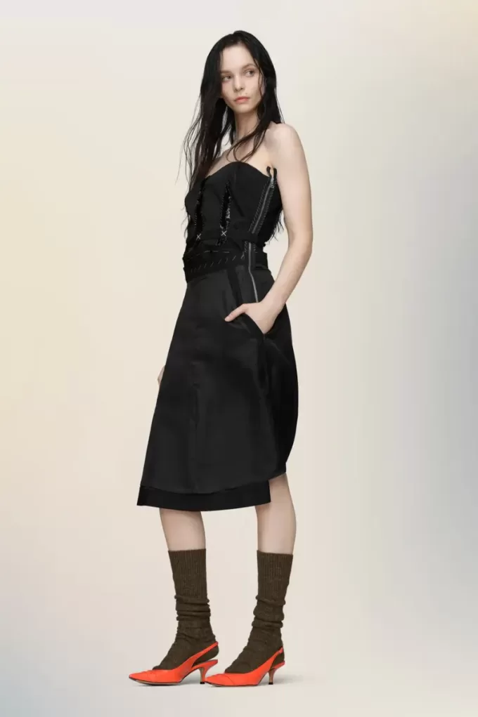 Vestido midi sin tirantes