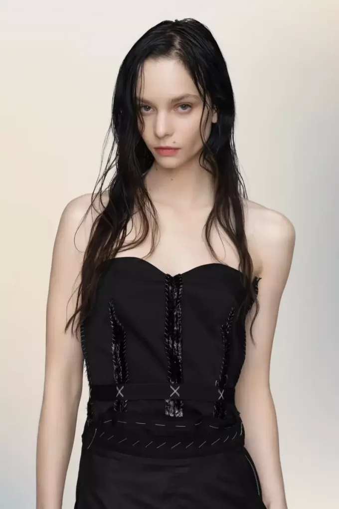 Vestido midi sin tirantes