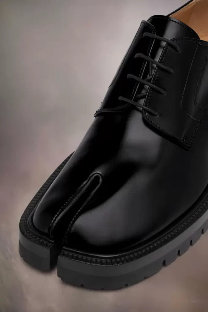 Zapatos con cordones Tabi de Maison Margiela