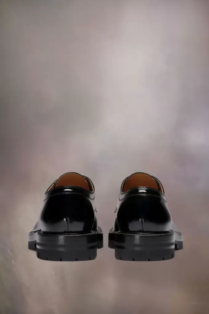 Zapatos con cordones Tabi de Maison Margiela